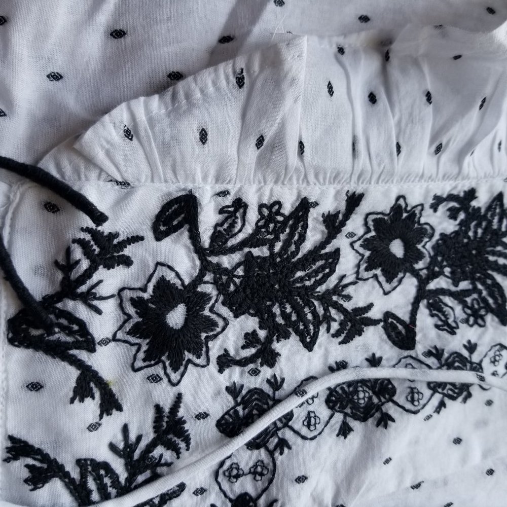 Embroidered Floral Dot Ruffle Shell - Picture 3 of 6